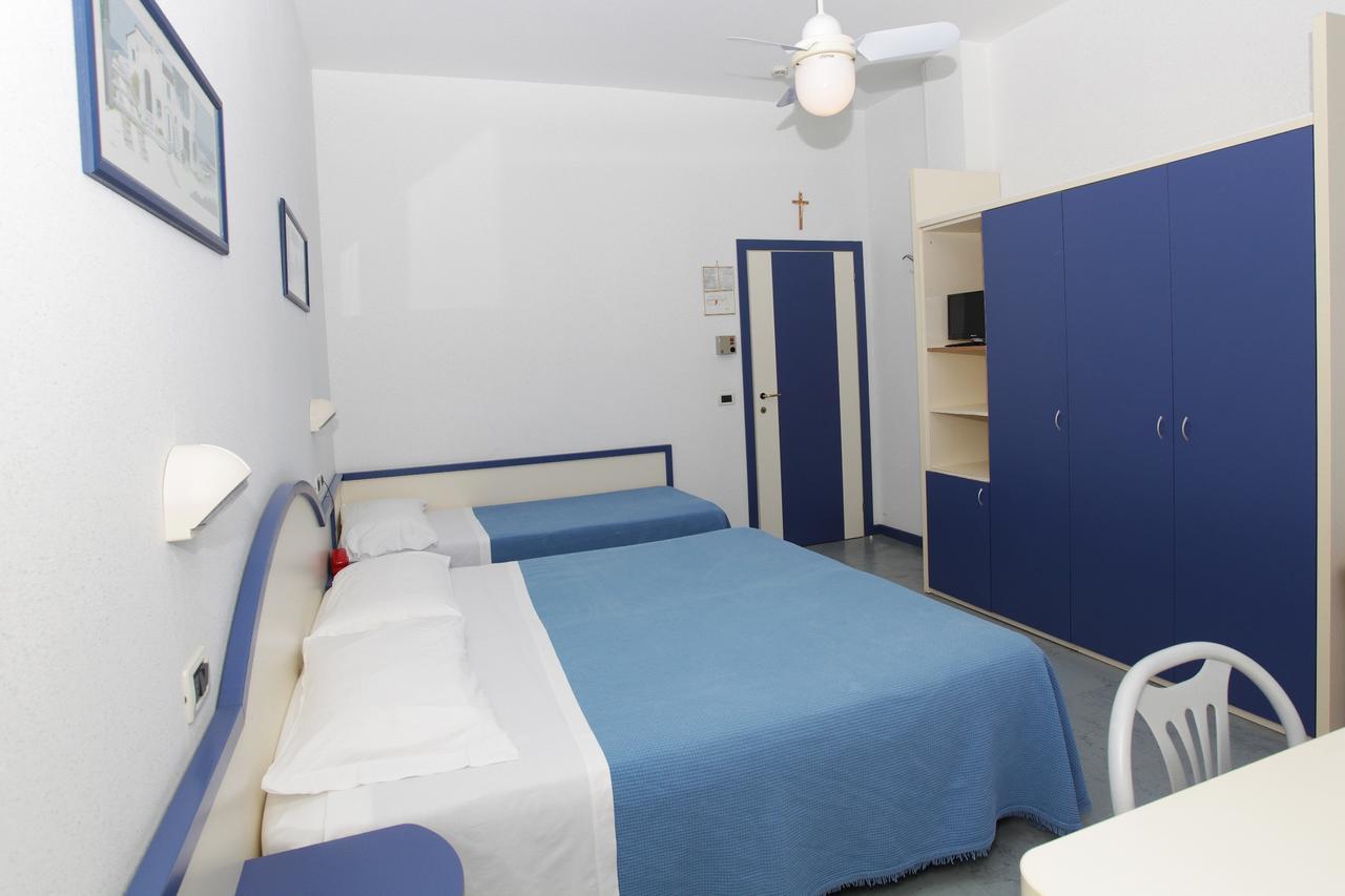 Hotel Santa Maria Червия Екстериор снимка