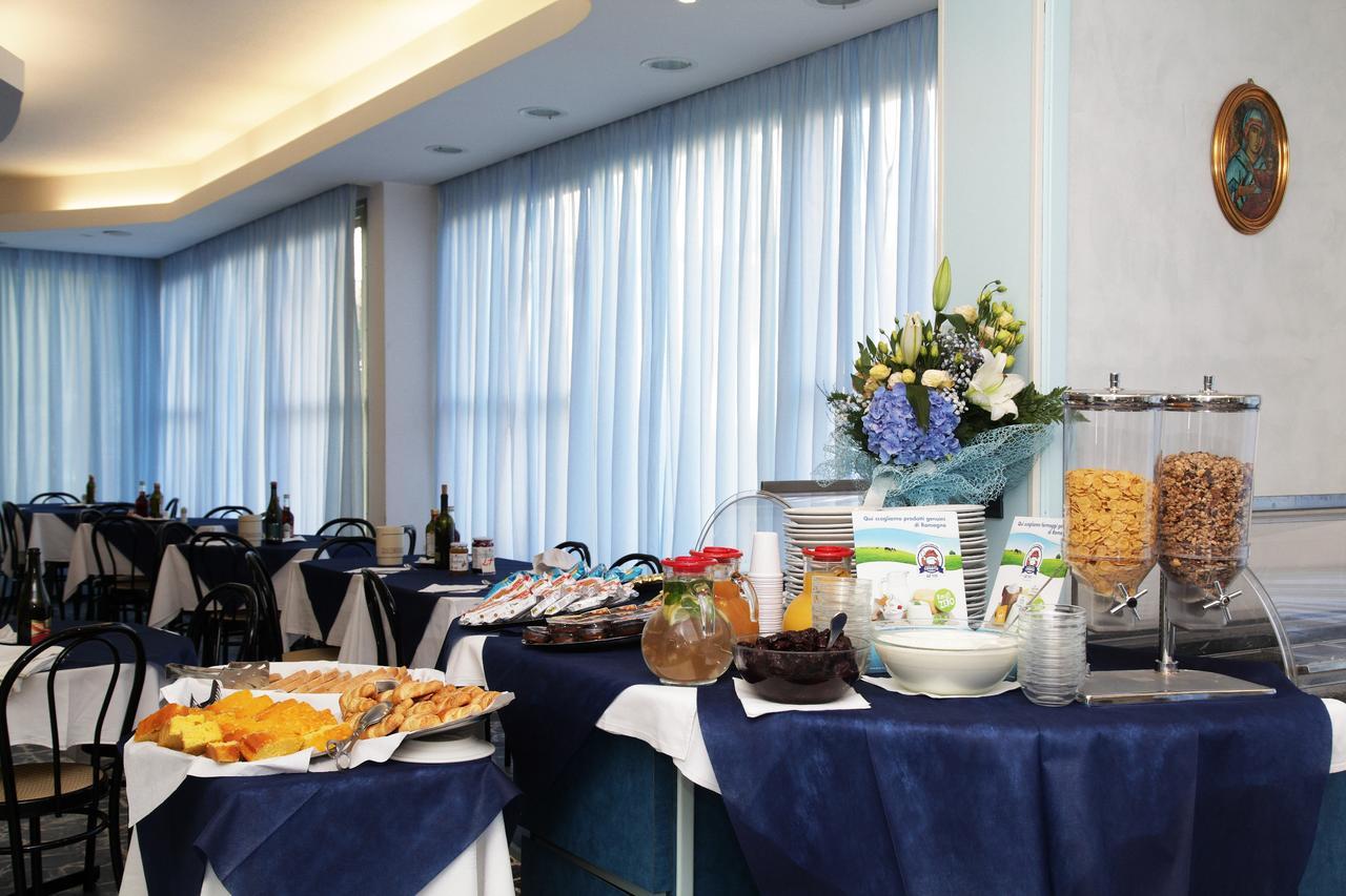 Hotel Santa Maria Червия Екстериор снимка